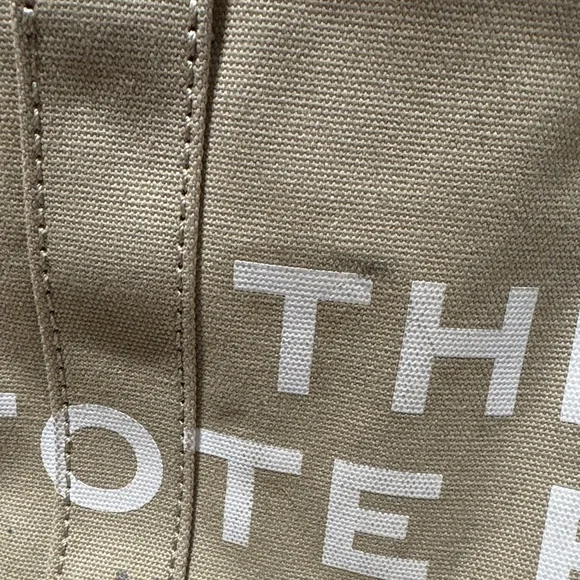 Marc Jacobs Tan Tote Bag - Picture 8 of 8